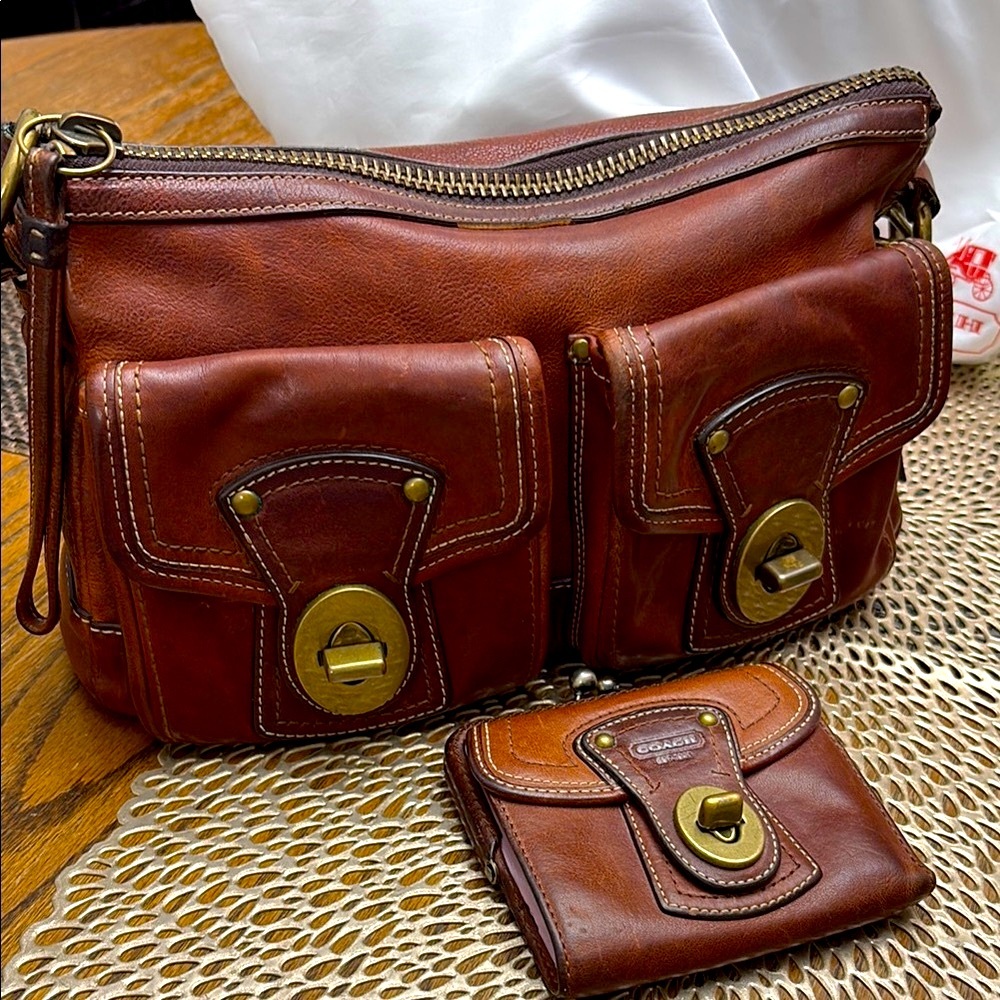 Vintage Whiskey Leather Legacy Stripe Bag and Wallet Set